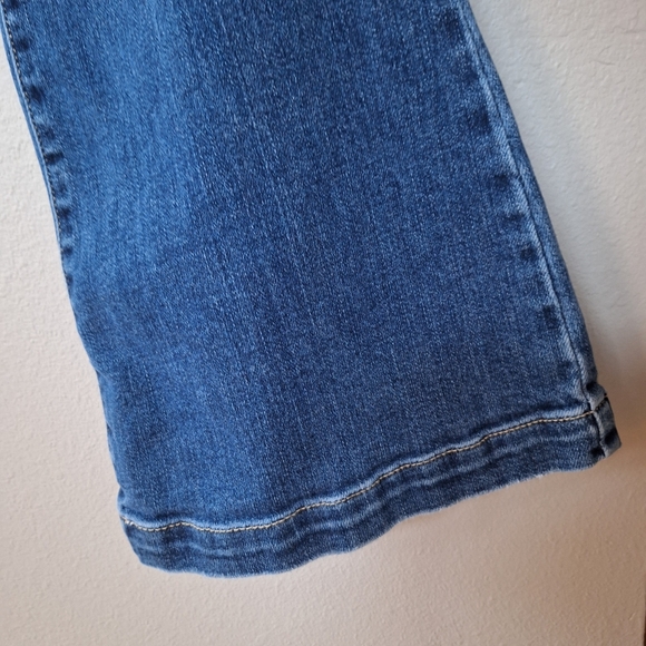 Judy Blue Womens Trouser Flare Button Fly Distressed Jeans. Size 9/29 - Picture 4 of 9